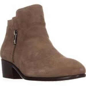Aerosoles Mythology Double Zipper Tan Suede Booties 10M